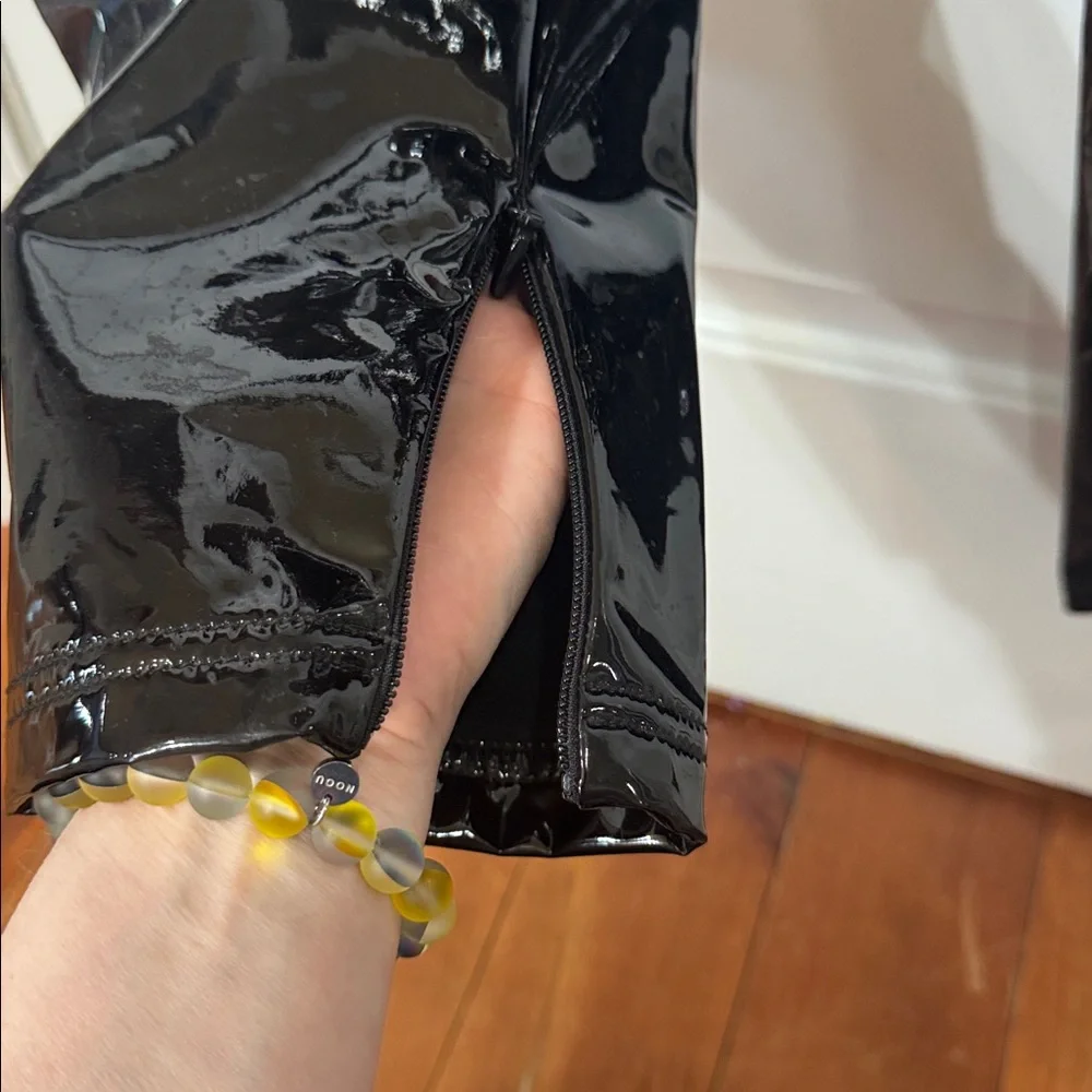 HOUSE OF CB LONDON HARMONY HIGH WAISTED PATRNT VINYL PANTS LARGE - Picture 6 of 16